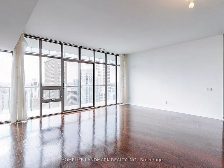 33 Charles St E #3406 — Photo 6