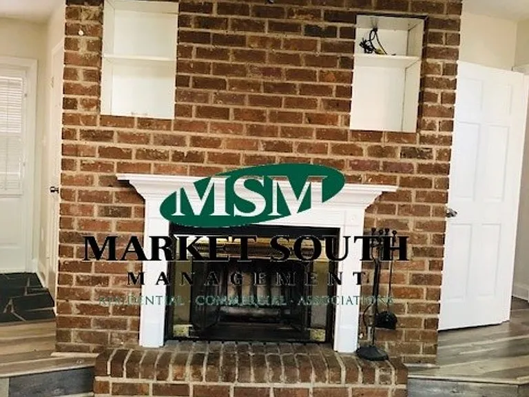 306 Sandy Springs Rd — Photo 12