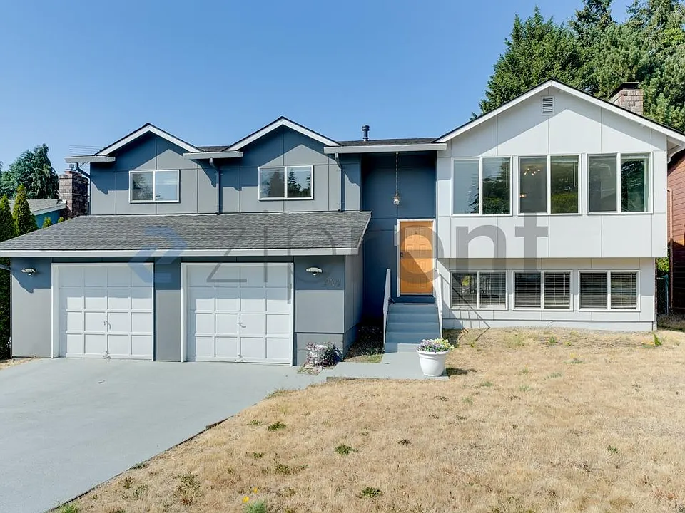 2802 NE 23rd Pl