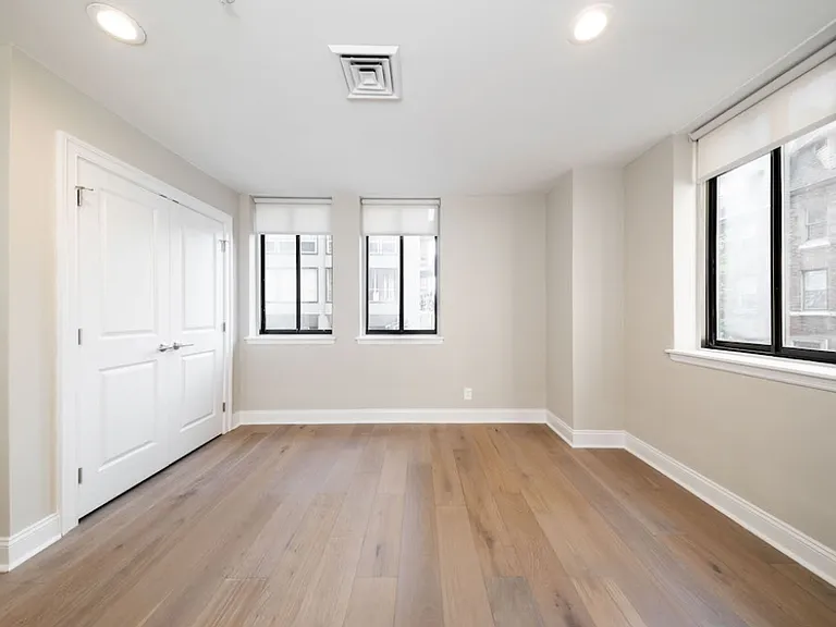 222 Rittenhouse — Photo 29