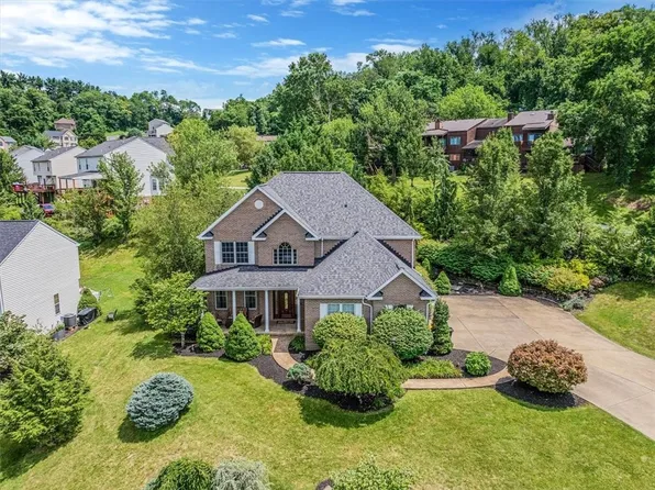 349 Fieldbrook Dr, Washington, PA 15301