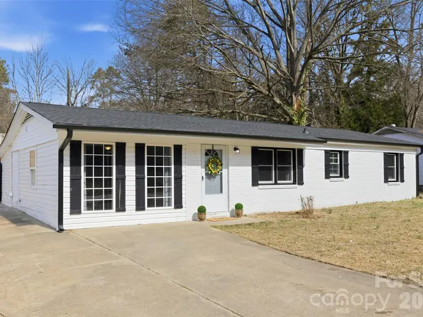 504 Bridges Dr, Kings Mountain, NC 28086