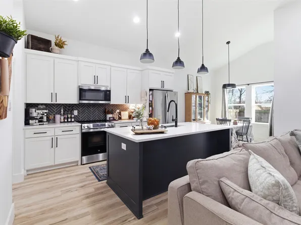 3817 Spencer St, Greenville, TX 75401