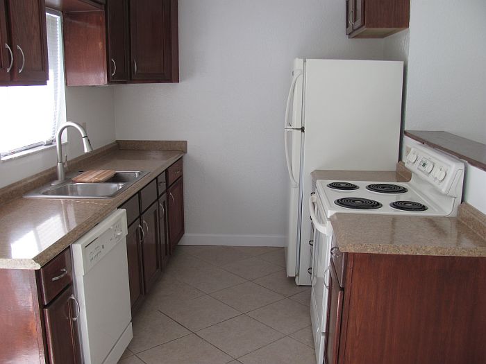 1st image of 1267 W Fuller Ave