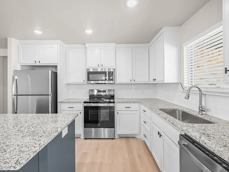 10601 E County Road 7400 — Photo 31
