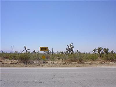 2nd image of V V Avenue Nr 165th St