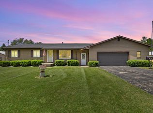 15268 S Airport Rd, Lansing, MI 48906