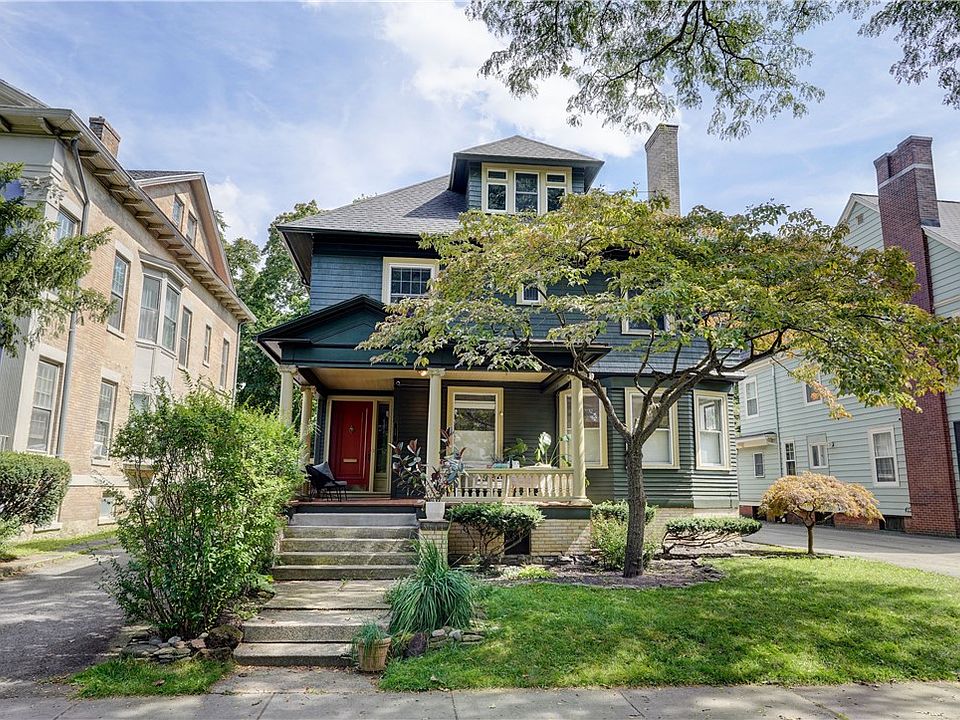 1st image of 18 Sibley Pl
