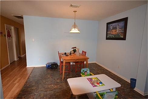 3rd image of 1924 Woodland Hills Dr