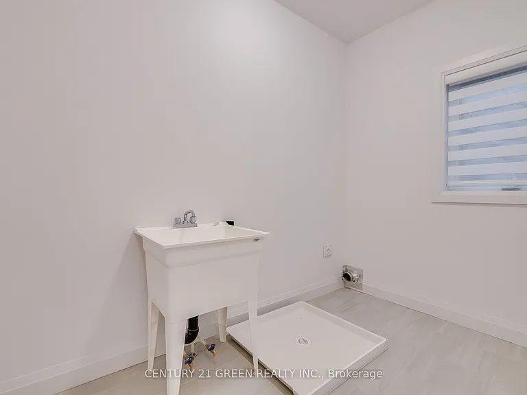 14 Holder Dr — Photo 31