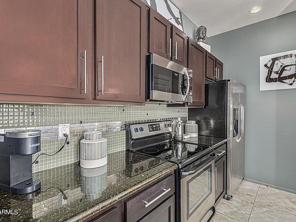 5th image of 3113 E Danbury Rd Unit 22