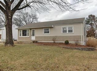 11097 Golf Crest Dr, Saint Louis, MO 63126