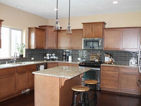 4th image of 17417 E Barclay Ct