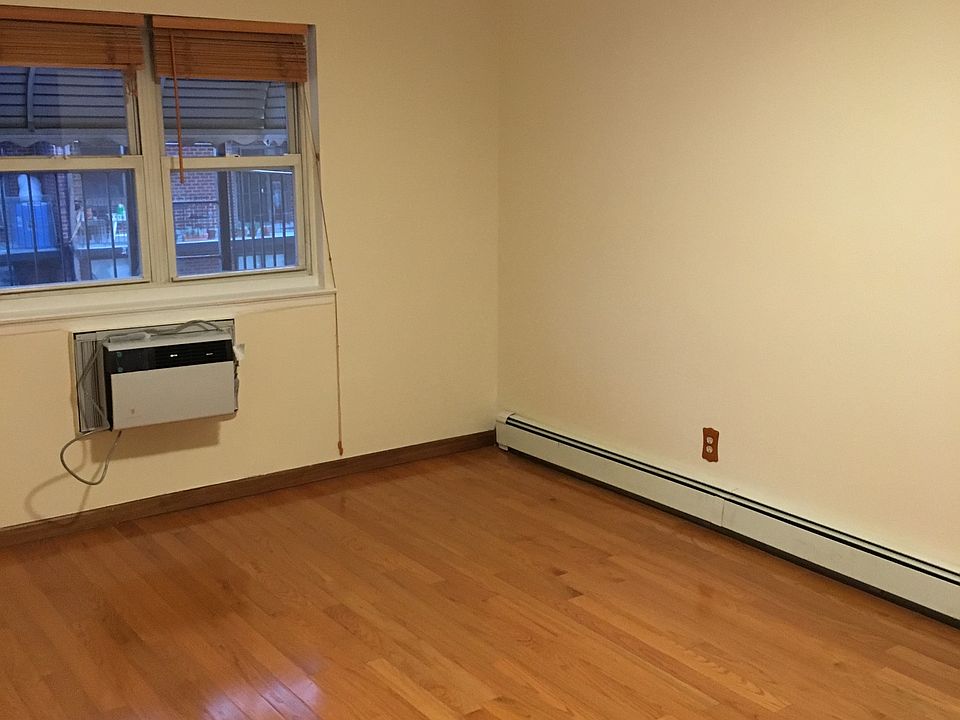 2nd image of 7315 21st Ave #2