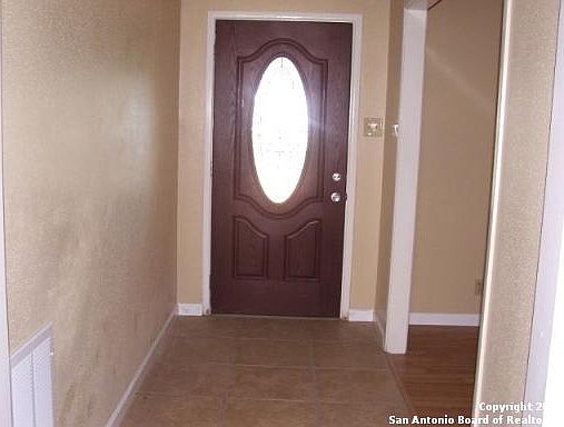 3rd image of 5703 Creekwood Dr