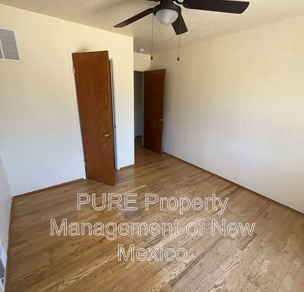 6013 Zimmerman Ave NE — Photo 17