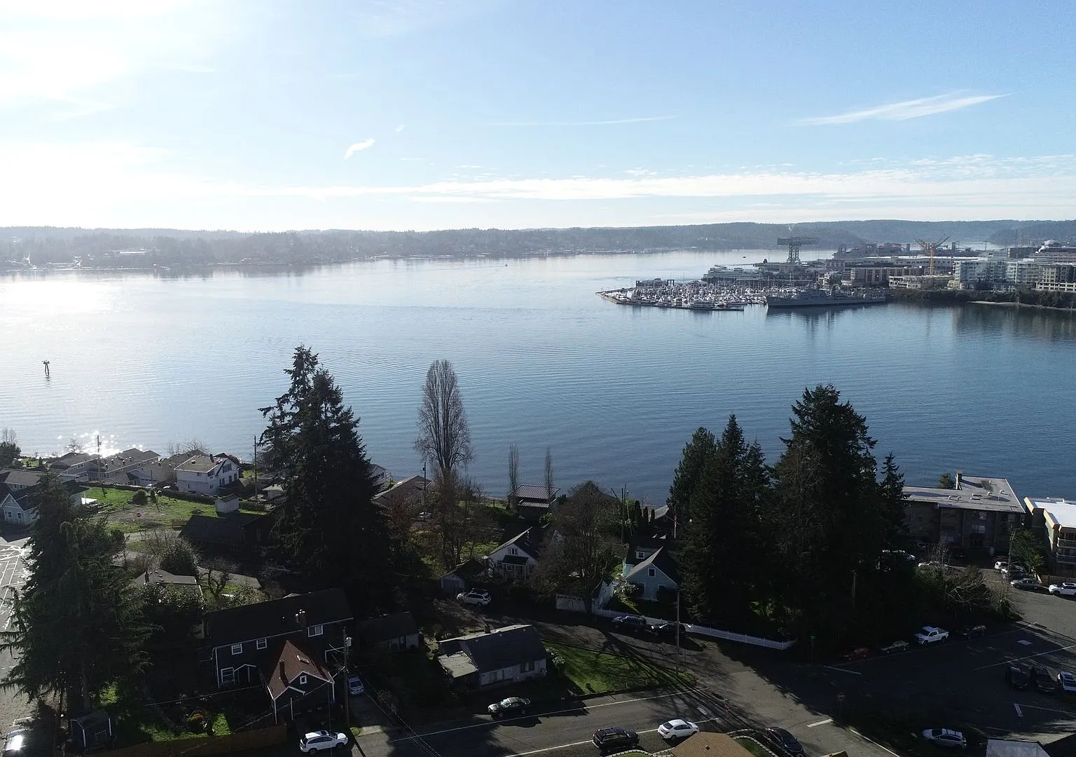 Manette Condo Available for Rent, Utilities & Off-Street Parking Included! Available Now! — Photo 1