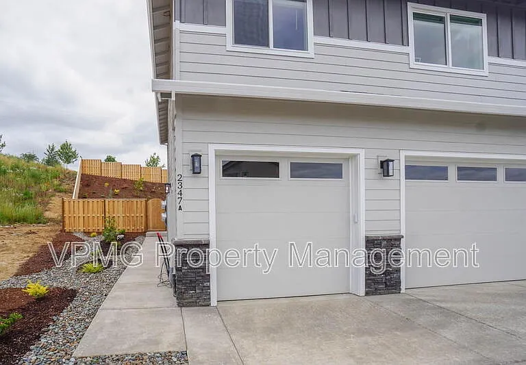 2347 E Otter Loop #A — Photo 2