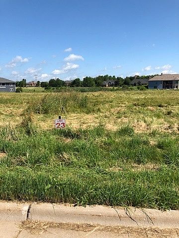 1st image of 8848 Meadow Lake Trl