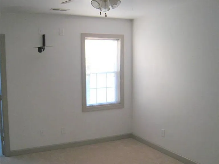 133 Starling Rd #2 — Photo 4
