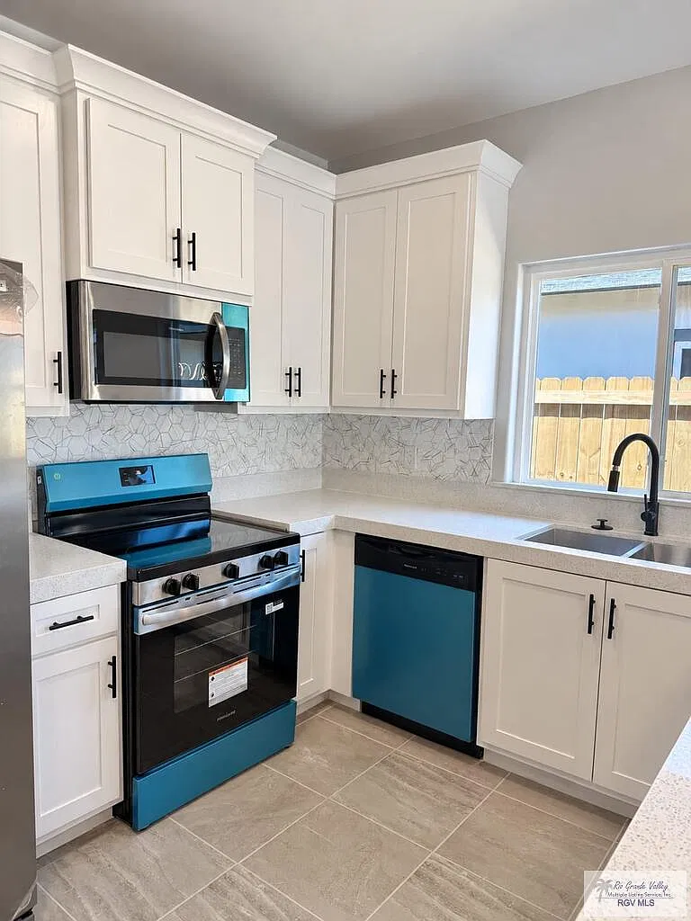3209 Alegre Dr — Photo 4