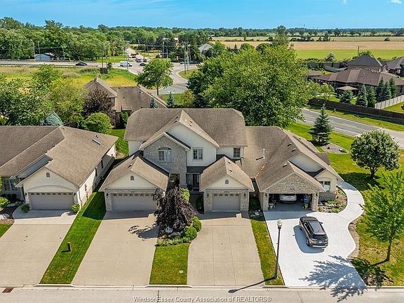 3rd image of 205 Whisper Creek Cir