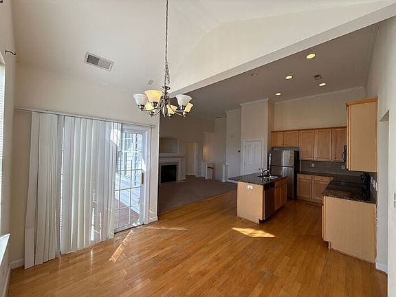 3rd image of 15513 Goosefoot St