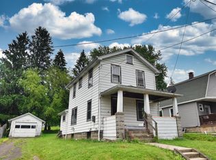 49 Venango St, Franklin, PA 16323