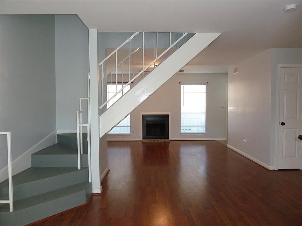 1st image of 3303 W Greenridge Dr APT 17