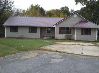 114 Ellis Dr, Rossville, GA 30741