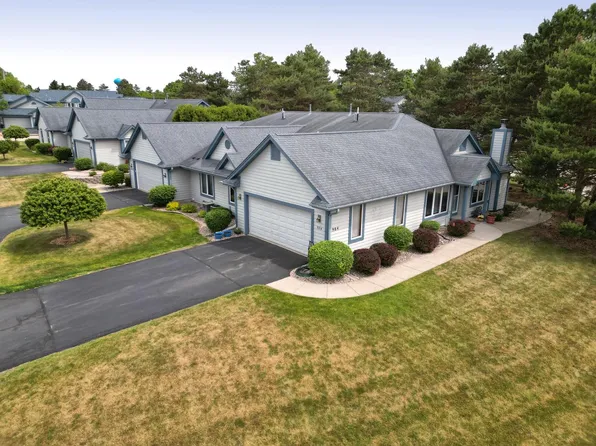 984 Bay View CIRCLE, Mukwonago, WI 53149