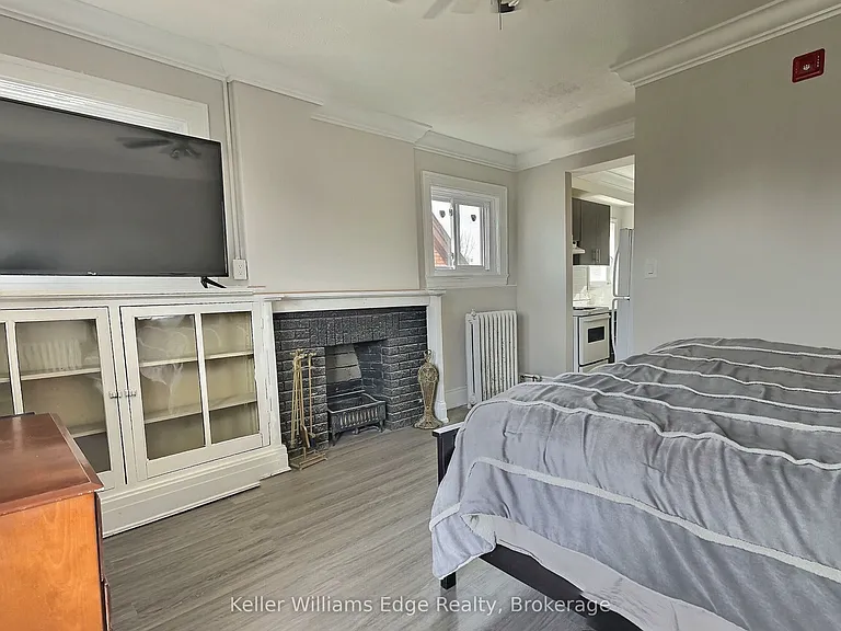 8 Tisdale St S #5 — Photo 2