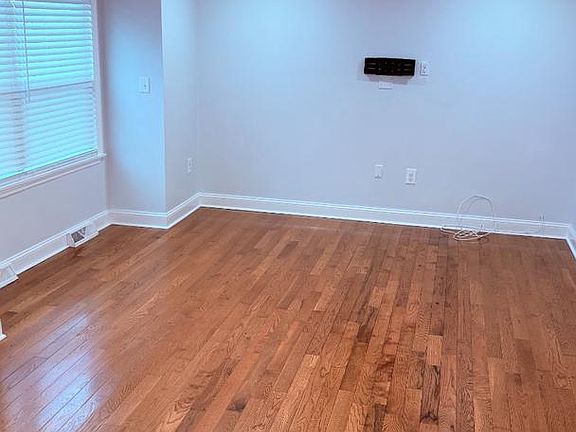 4th image of 20 Monticello Blvd
