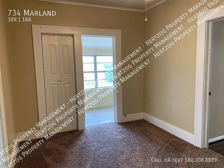 734 Marland Dr — Photo 10