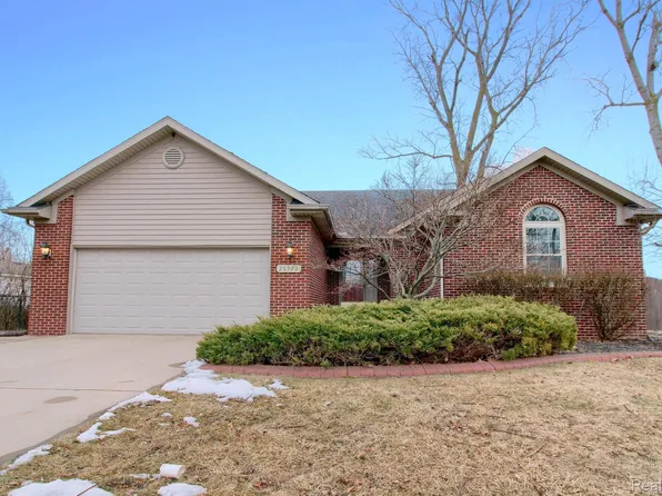 26973 Reaume St, Woodhaven, MI 48183