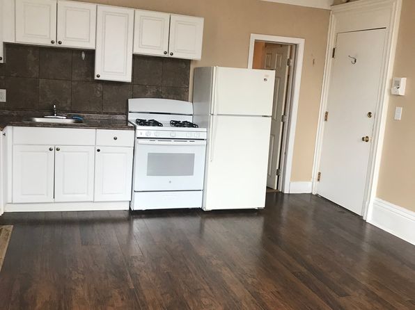 14 Monument Sq APT 6