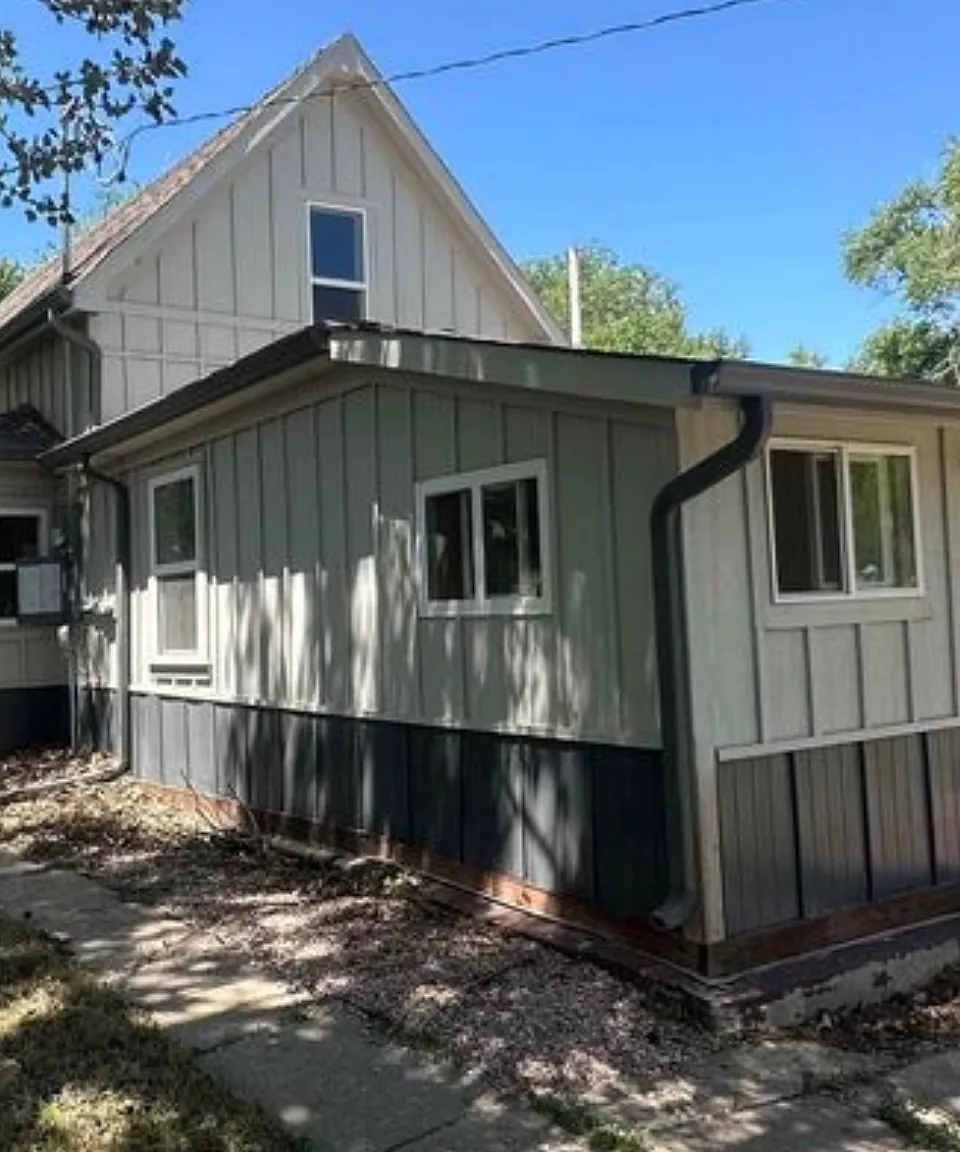 3 bed, 993 sqft, $950 — Photo 2