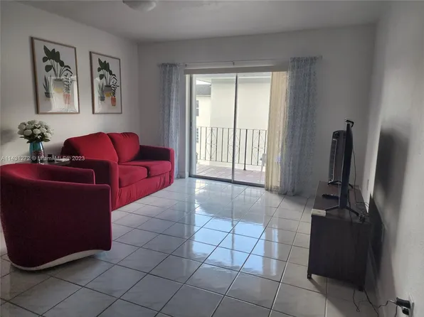1855 W 62nd St #E-328, Hialeah, FL 33012
