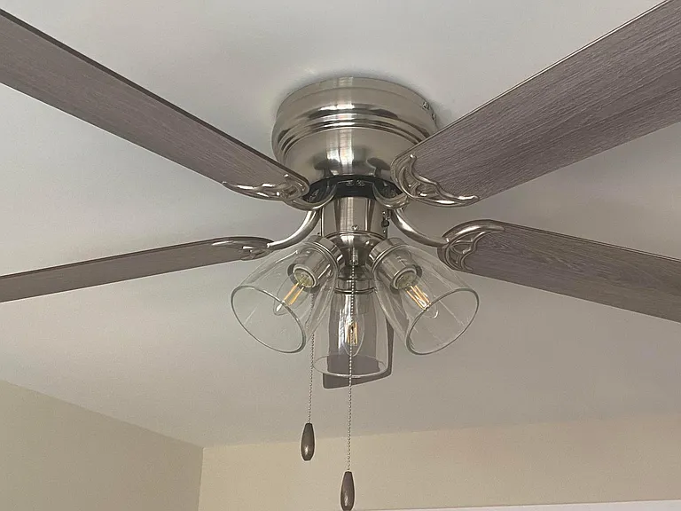 Master bedroom and all third floor bedrooms have this fan