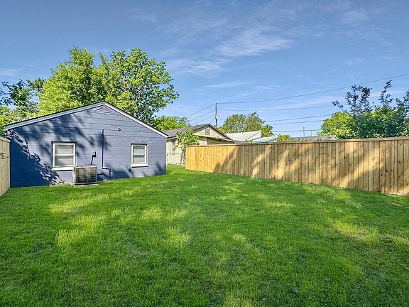 2nd image of 2506 Corona St