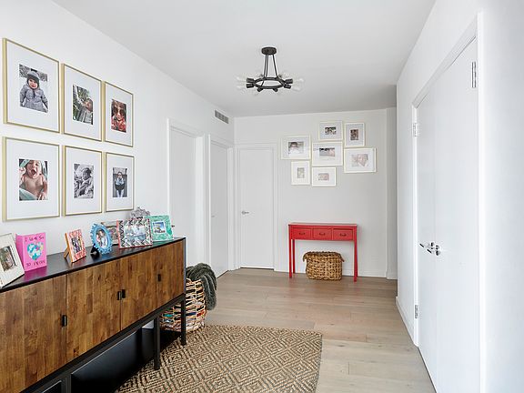 3rd image of 200 E 62nd St APT 22D