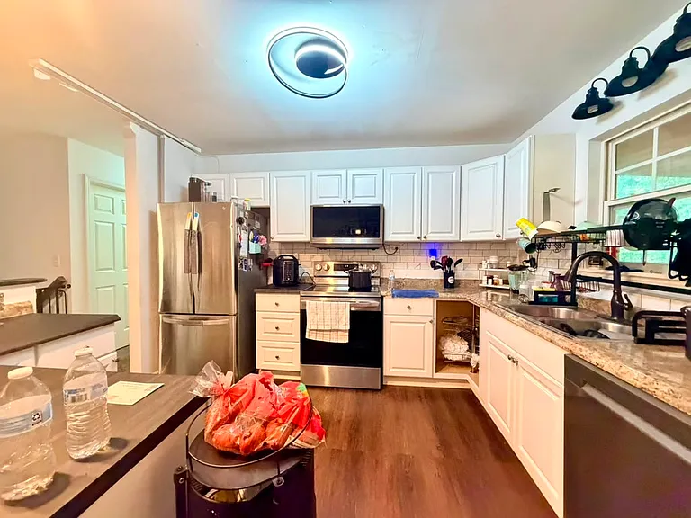 2313 Applewood Dr — Photo 10