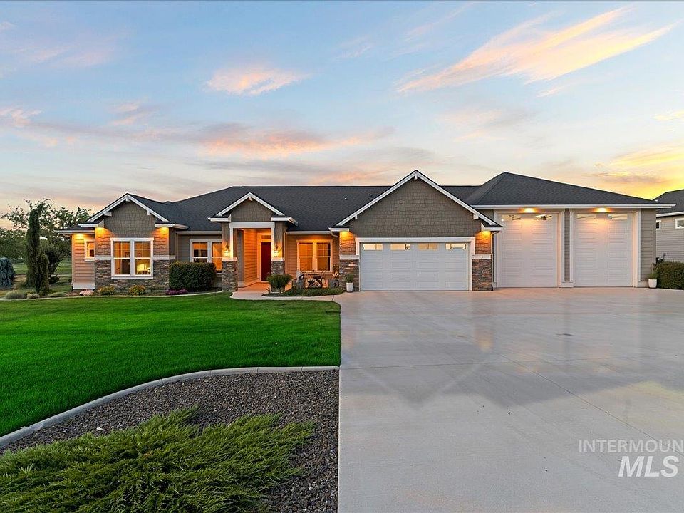 1st image of 22206 Aura Vista Way