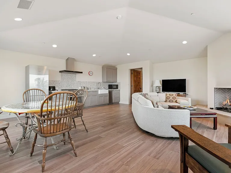 2700 Vista Oceano Ln — Photo 11