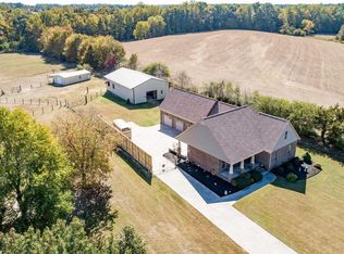 25576 E New Garden Rd, Athens, AL 35613