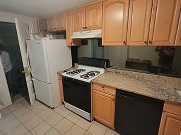 195 W 168th St #2, Bronx, NY 10452