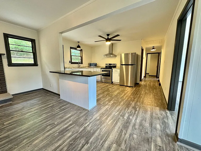 2256 S Berrys Chapel Rd — Photo 2