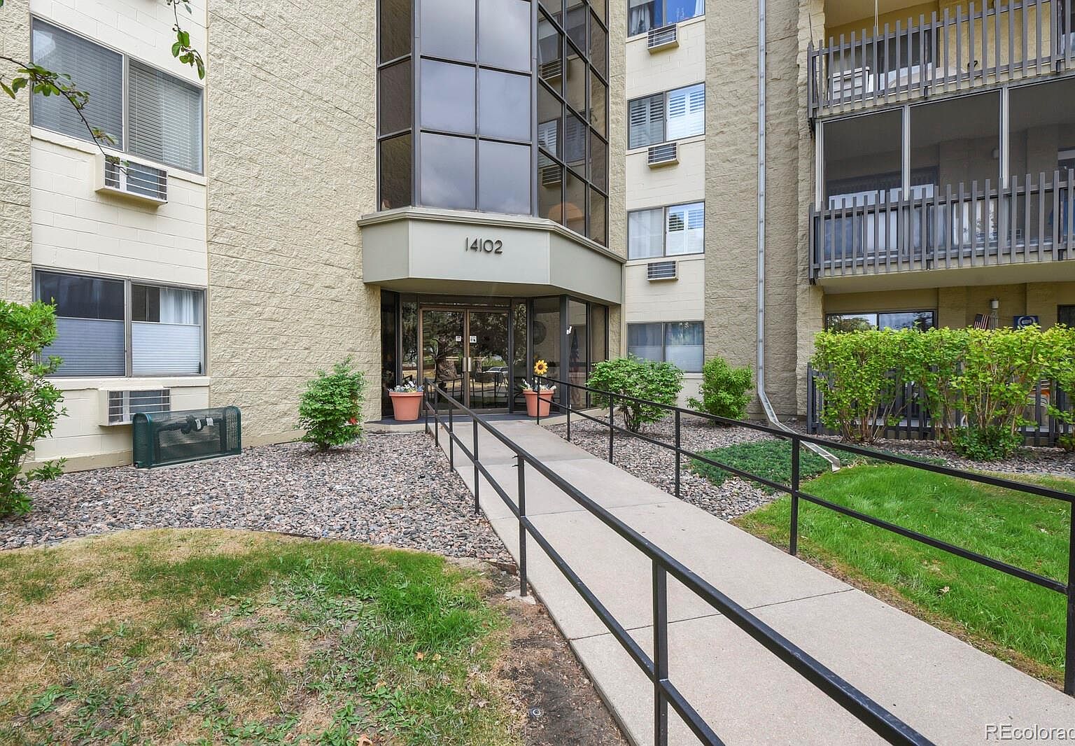 14102 E Linvale Place #504