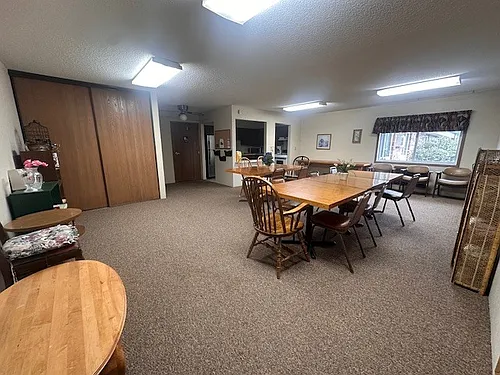 619 Highway 71 NE Photo 1