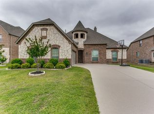 7102 Parkwood Dr, Sachse, TX 75048